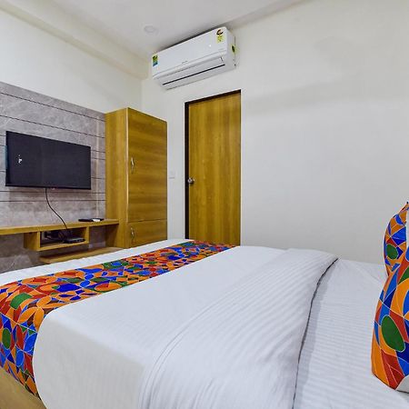 Hotel Green Tree Ahmedabad Buitenkant foto