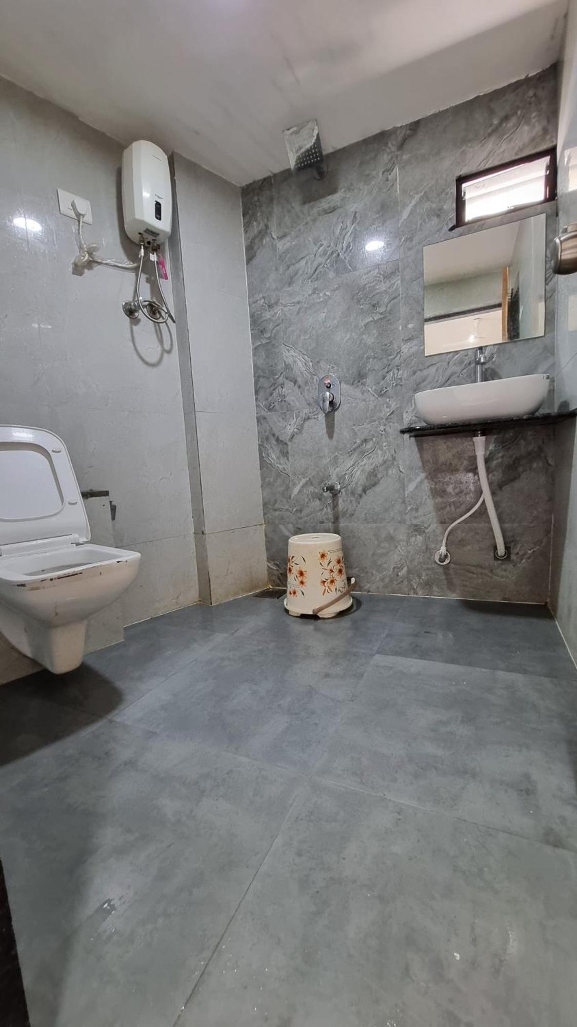 Hotel Green Tree Ahmedabad Buitenkant foto